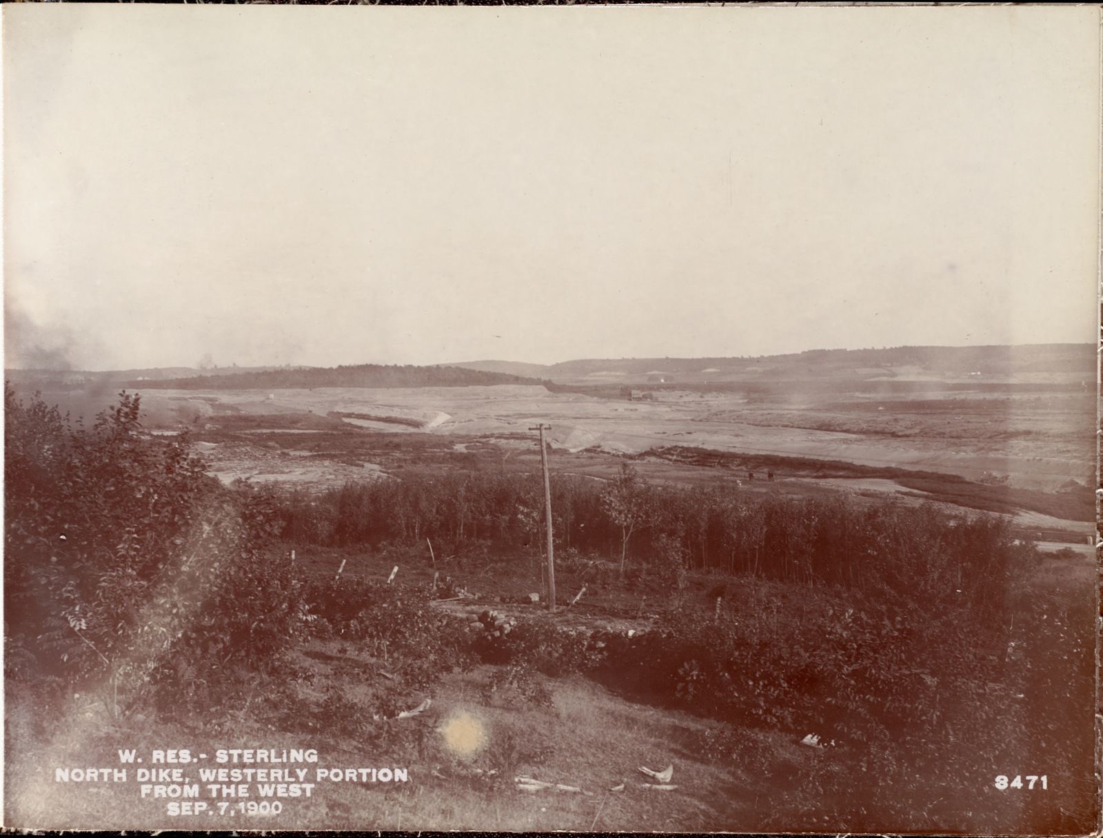 Wachusett Reservoir, North Dike, westerly portion; from the west, Clinton; Sterling, Mass., Sep. 7, 1900, Massachusetts Archives - undated