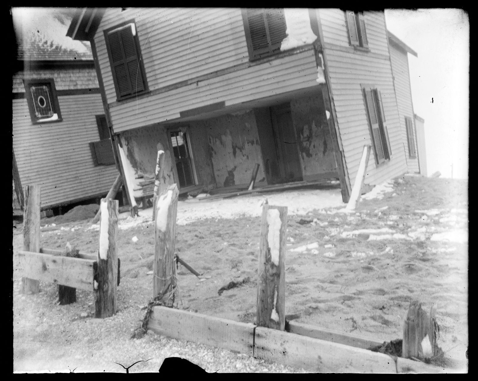 House wreck on Crescent Beach Nantasket Nov. 27 1898, Hingham Public Library - undated