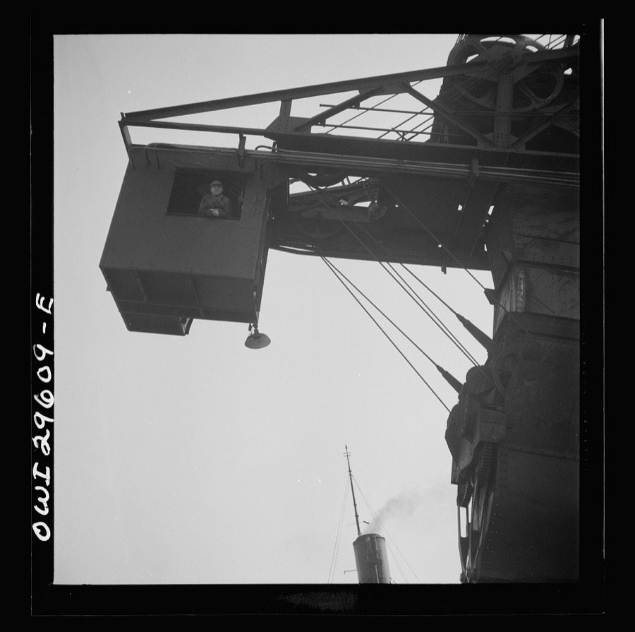 Sandusky, Ohio. Loading coal into a lake freighter at the Pennsylvania Railroad docks
