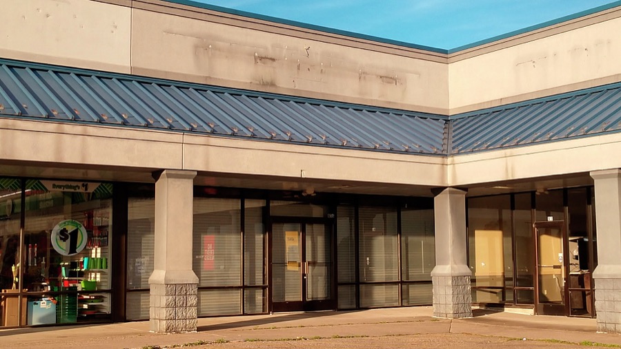 Closed GameStop, Logan, Ohio