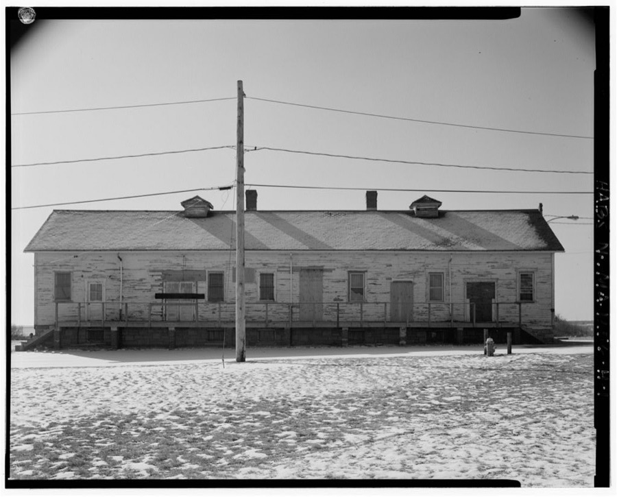 Fort Rodman Military Reservation, Quartermaster's & Commisary Storehouse, Southwest portion of site, east of Battery Cross, New Bedford, Bristol County, MA