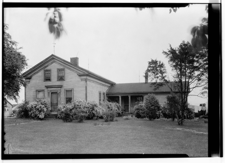 Wilson-Riegelsberger House, Rieglsberger Road, Avon, Lorain County, OH