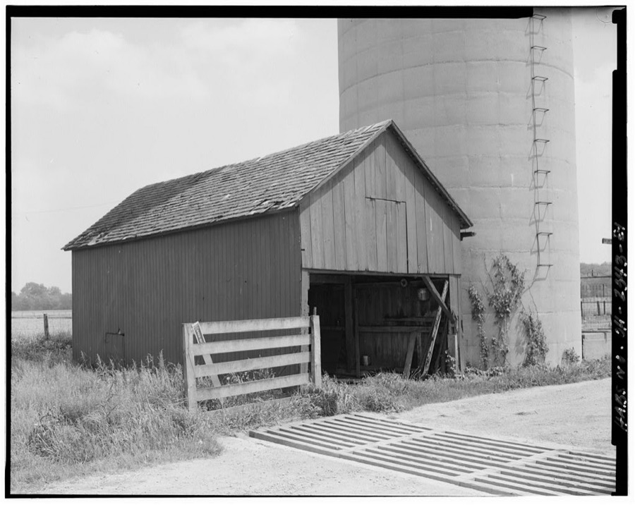 William Hoelscher Farmstead, Hog Barn, 08529 State Route 219, New Knoxville, Auglaize County, OH