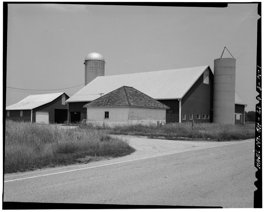 William Hoelscher Farmstead, Garage, 08529 State Route 219, New Knoxville, Auglaize County, OH