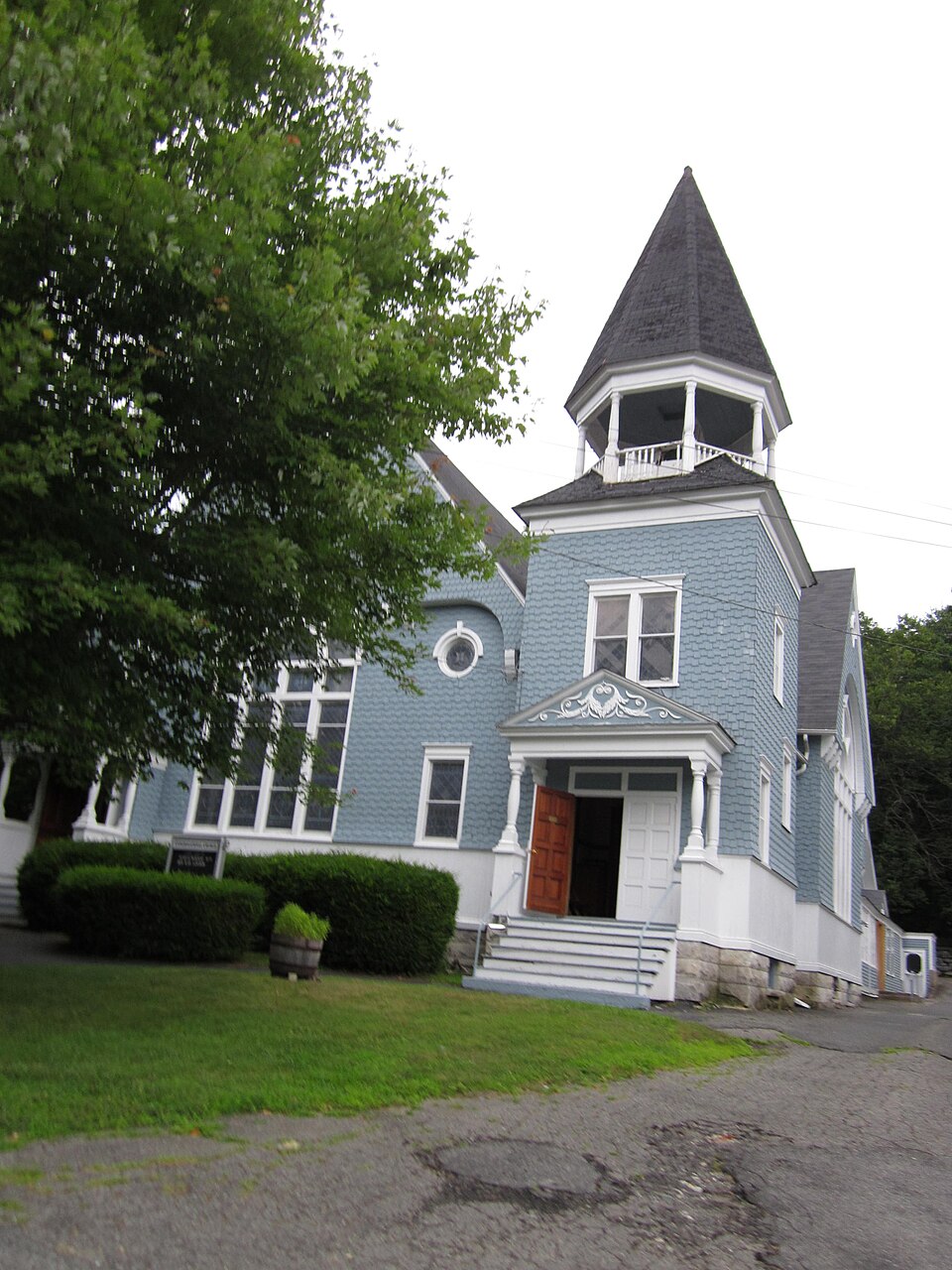 Photograph of Housatonic Congregational Church