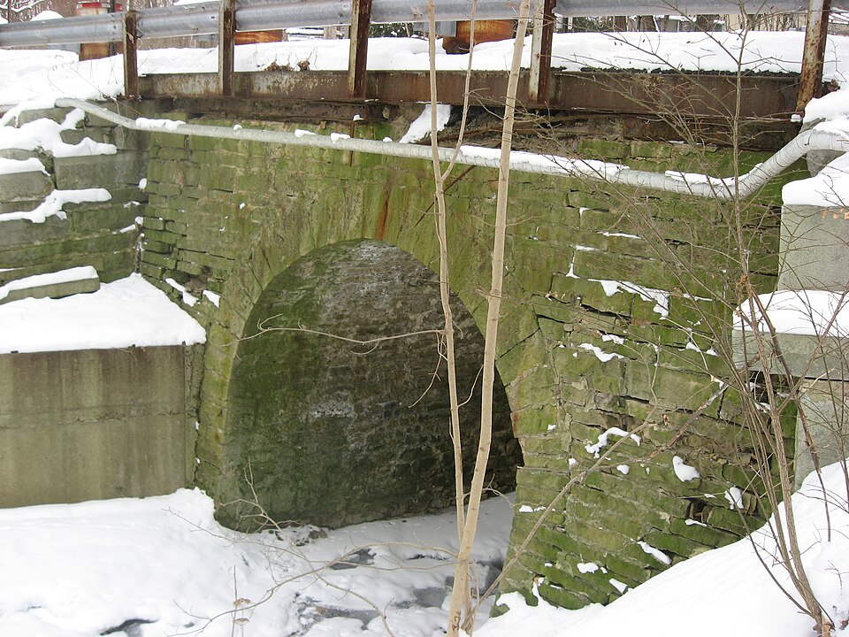 Photograph of Old Enon Road Stone Arch Culvert