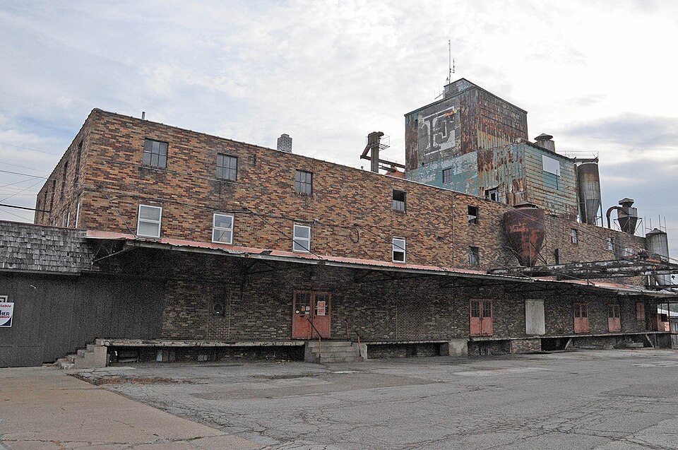 Photograph of Medina Farmers Exchange Co.