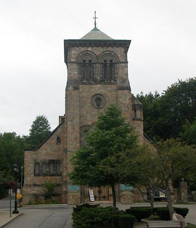 Photograph of First Parish Church in Plymouth