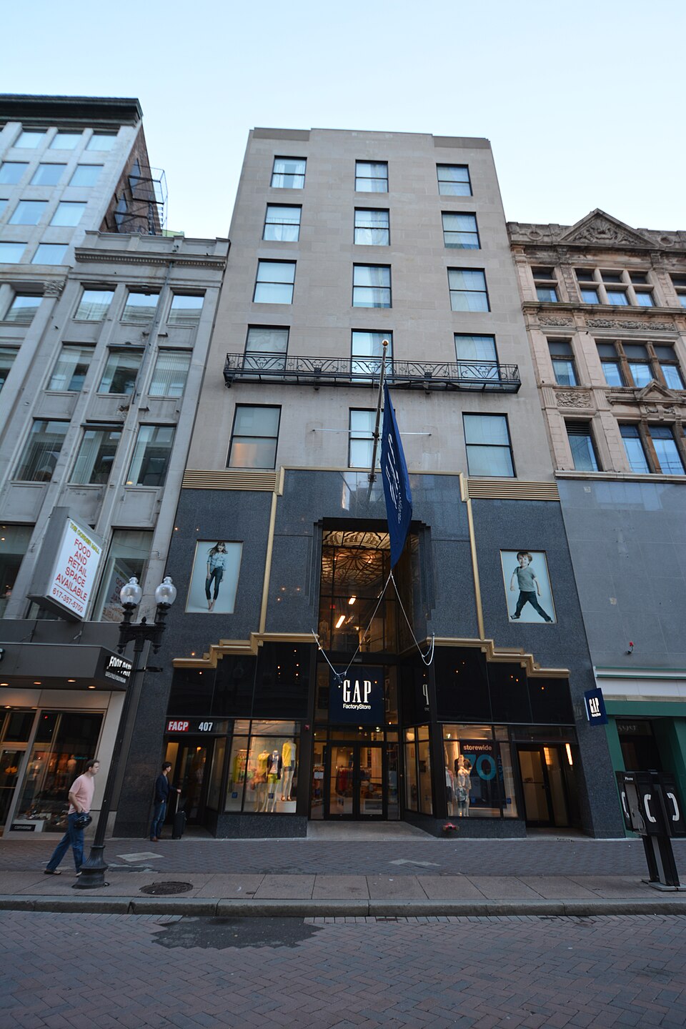 Photograph of I.J. Fox Building