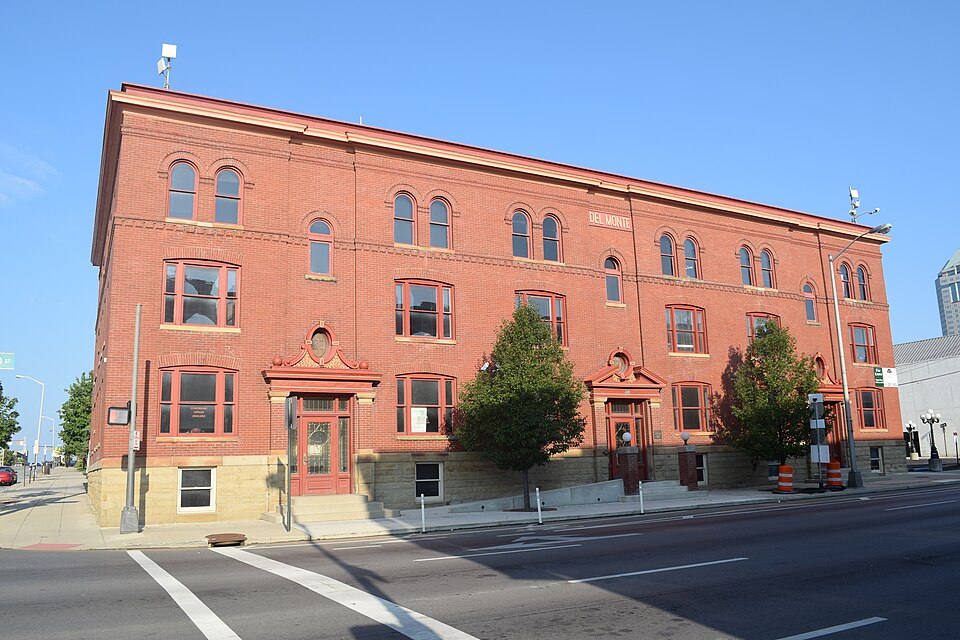 Photograph of Del Monte Apartments