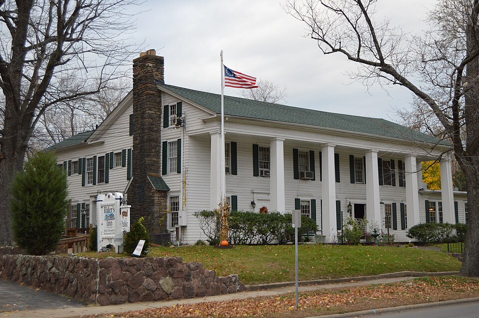 Photograph of Lutz's Tavern
