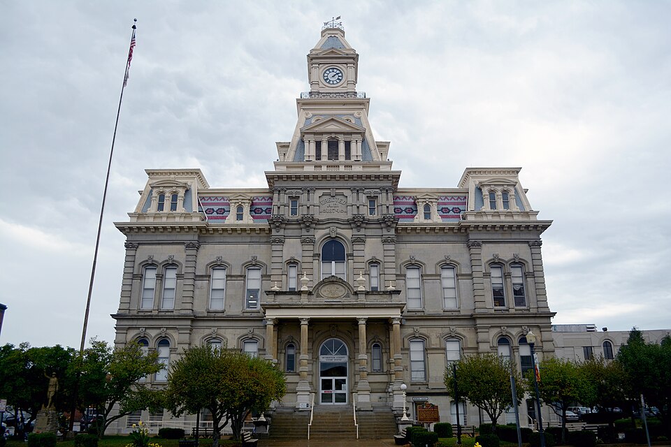 Photograph of Muskingum County Courthouse