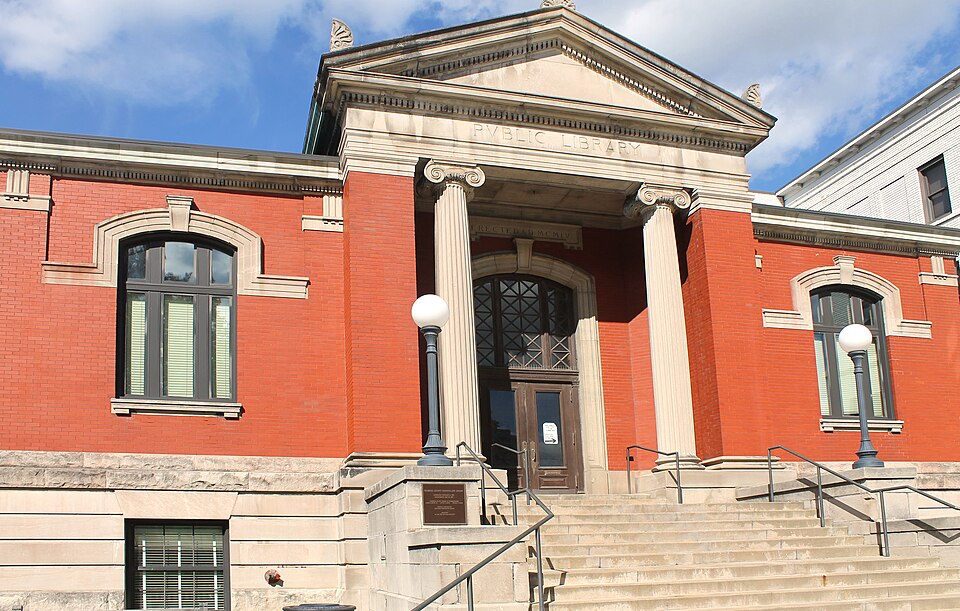 Photograph of Old Warren Public Library