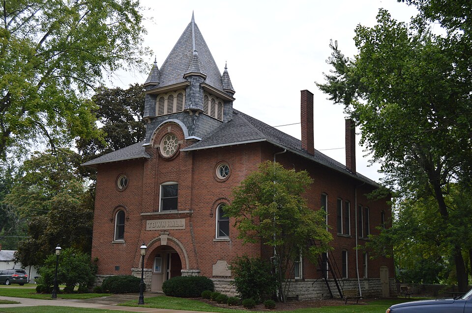 Photograph of Grand Rapids Town Hall
