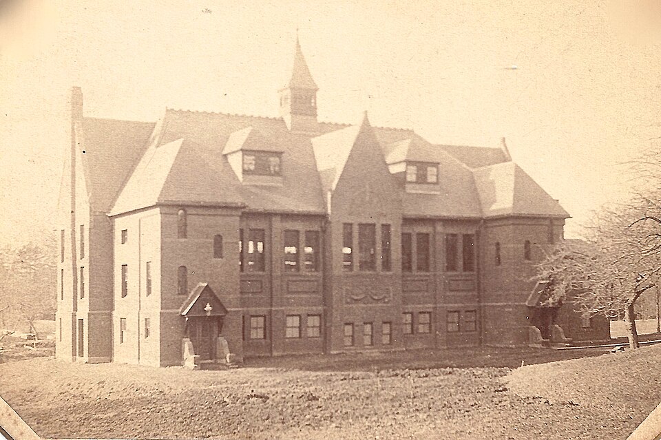 Photograph of Smith Alumnae Gymnasium