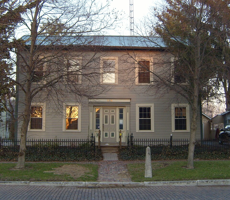 Photograph of First Hancock County Courthouse