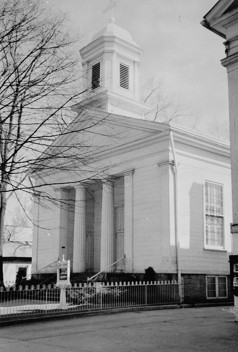 Photograph of St. Luke's Episcopal Church
