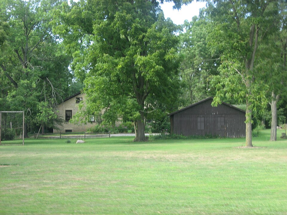 Photograph of Elizabeth Sheets Saunders Farm