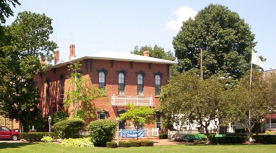 Photograph of Bellville Village Hall