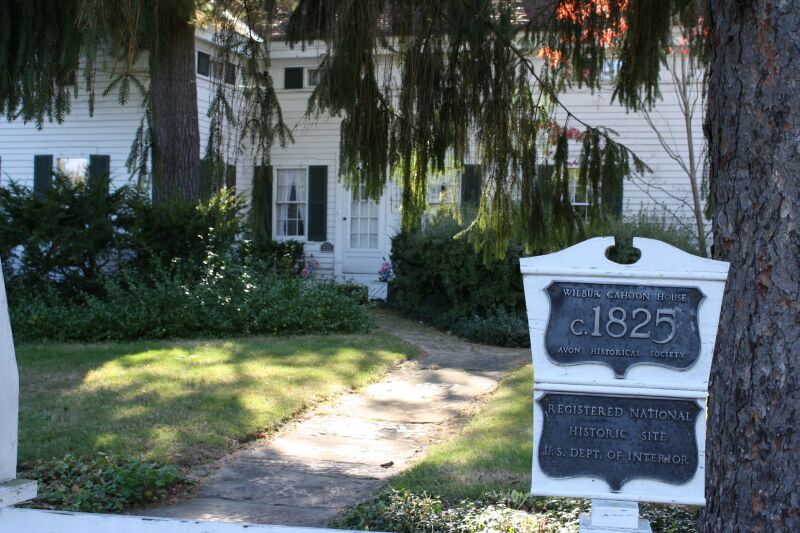 Photograph of Wilbur Cahoon House