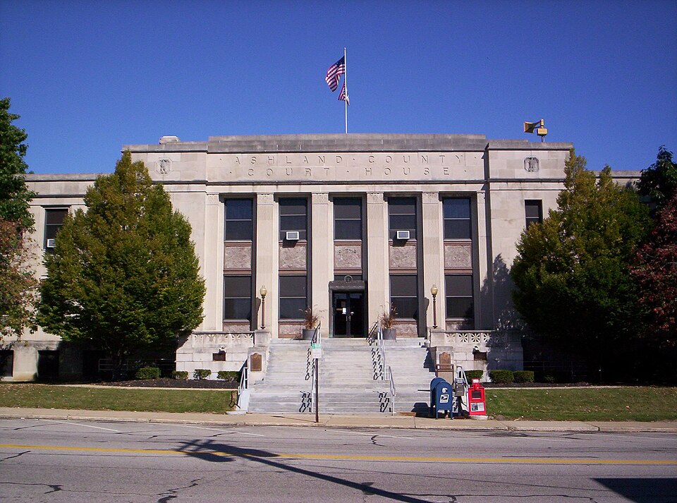 Photograph of Ashland County Courthouse