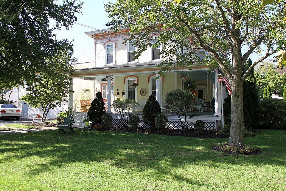Photograph of Captain Gilchrist House