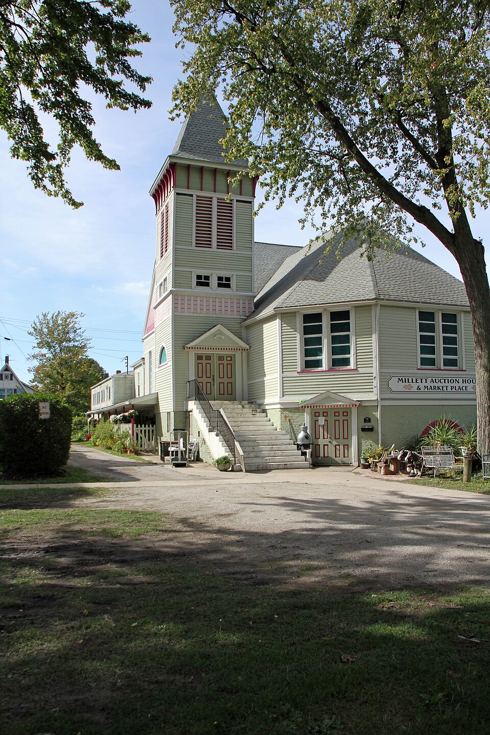 Photograph of First Baptist Church