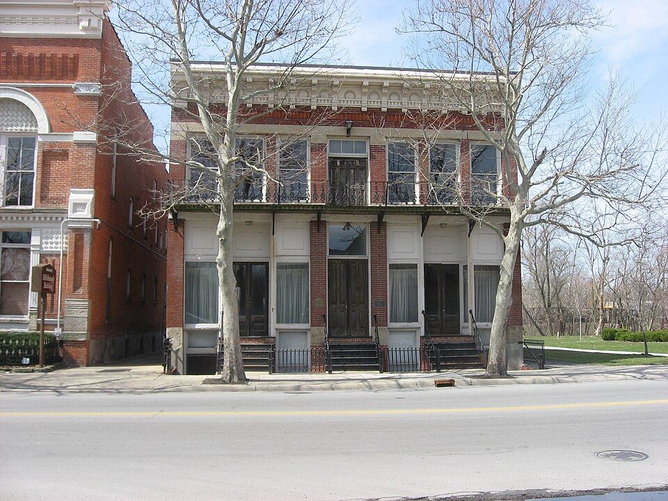 Photograph of Lima Cleaning and Pressing Company Building