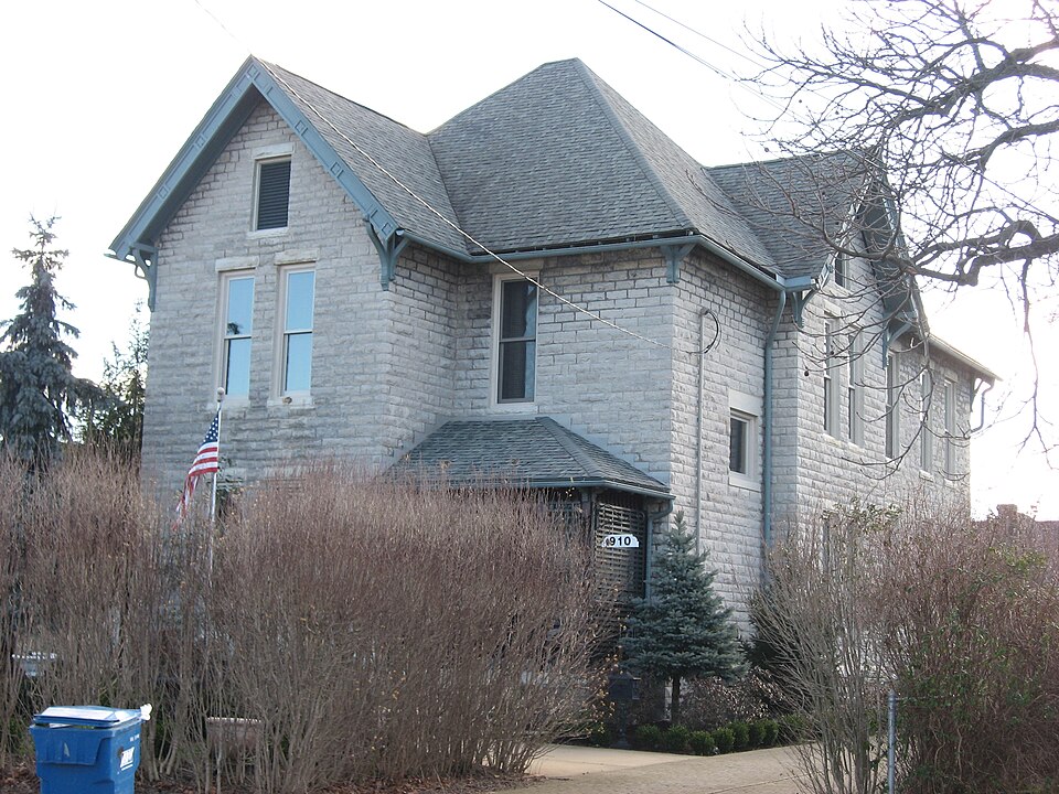 Photograph of Laurence Cable House