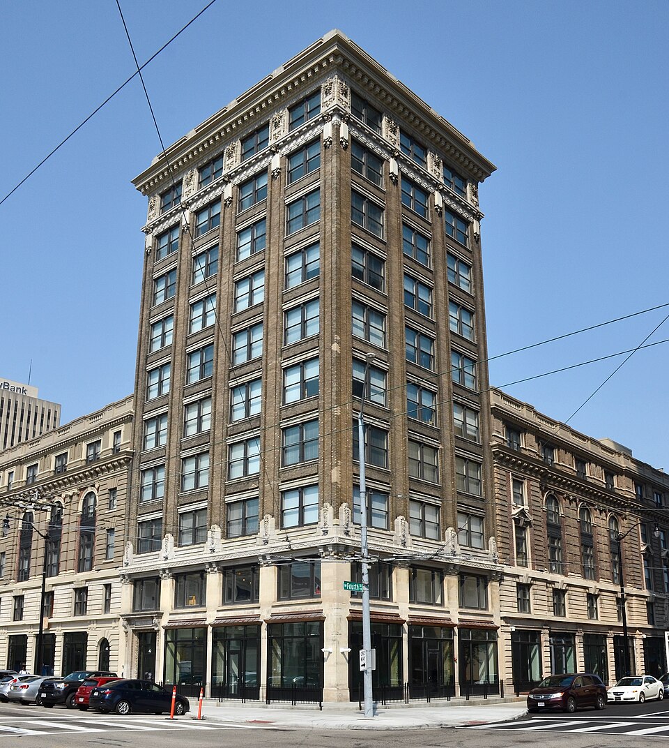 Photograph of Commercial Building