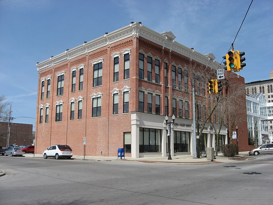 Photograph of Martin and Kibby Blocks