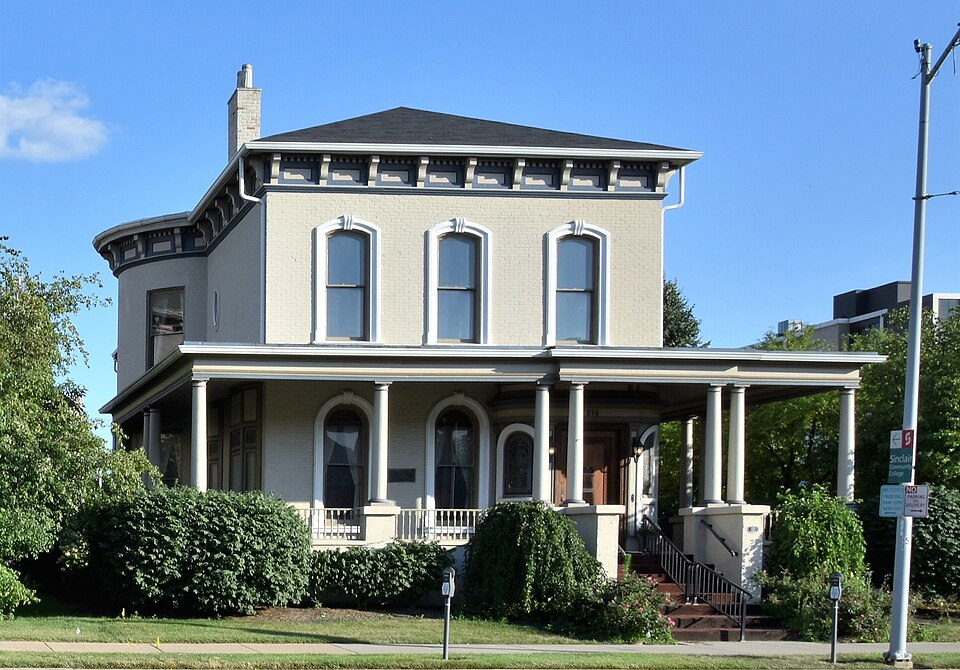 Photograph of Hanitch-Huffman House