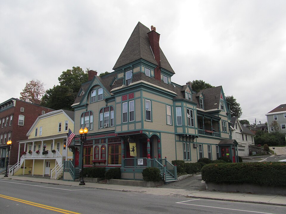 Photograph of Simmons Block