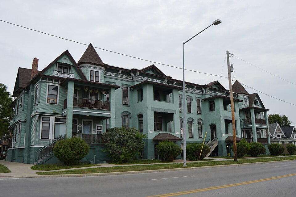 Photograph of Riverview Apartments
