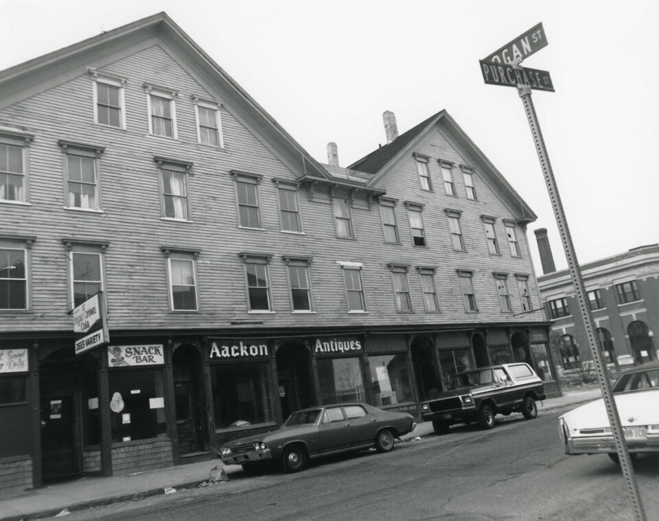 Photograph of Bradford Smith Building