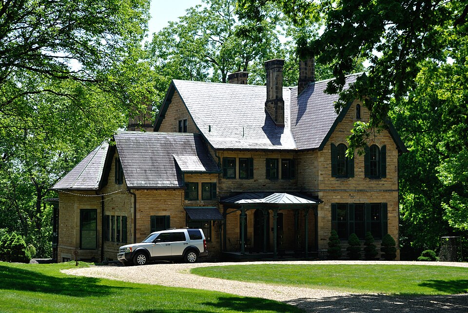 Photograph of Kokosing House