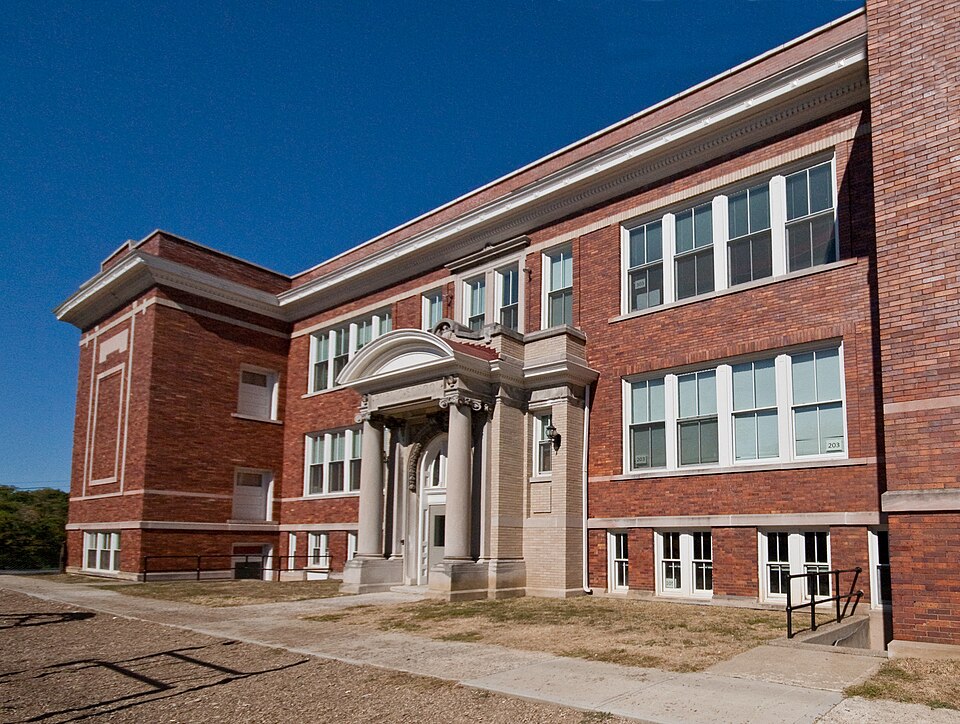 Photograph of Mount Healthy Public School