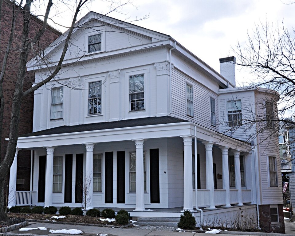 Photograph of House at 4 Perry Street