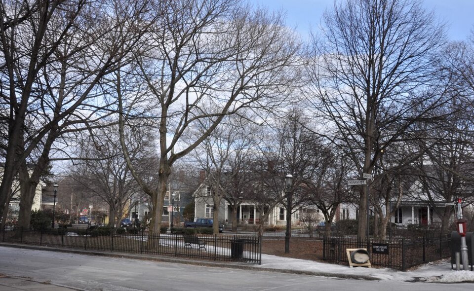 Photograph of Linden Square
