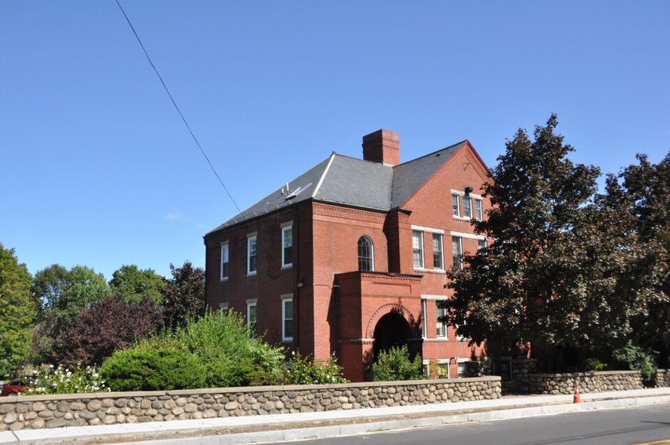 Photograph of Peabody School