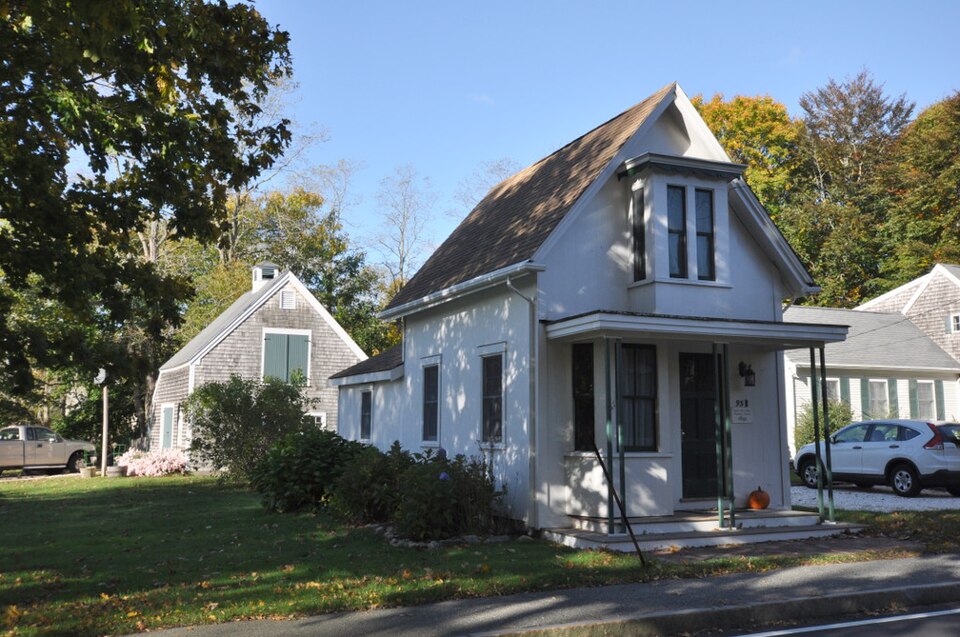 Photograph of Santuit Post Office