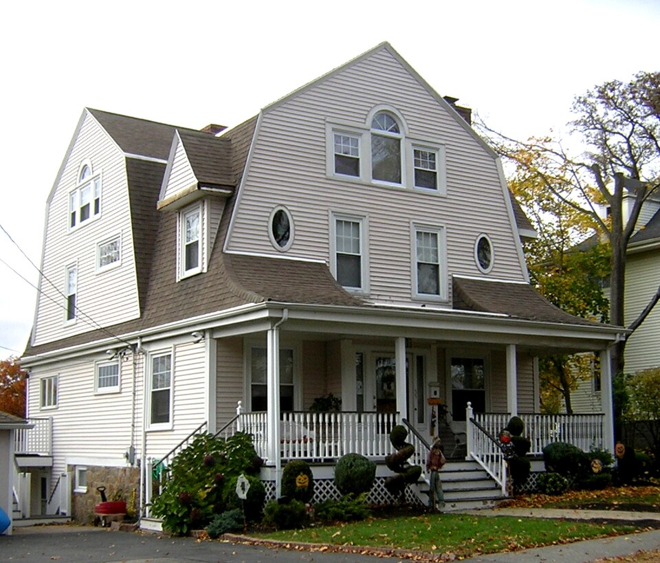 Photograph of Herman McIntire House