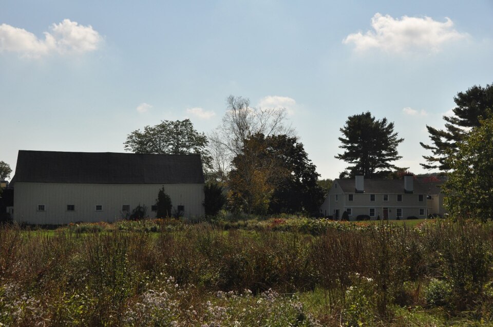 Photograph of George Giddings House and Barn