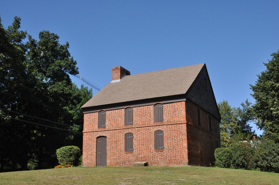 Photograph of Dustin House