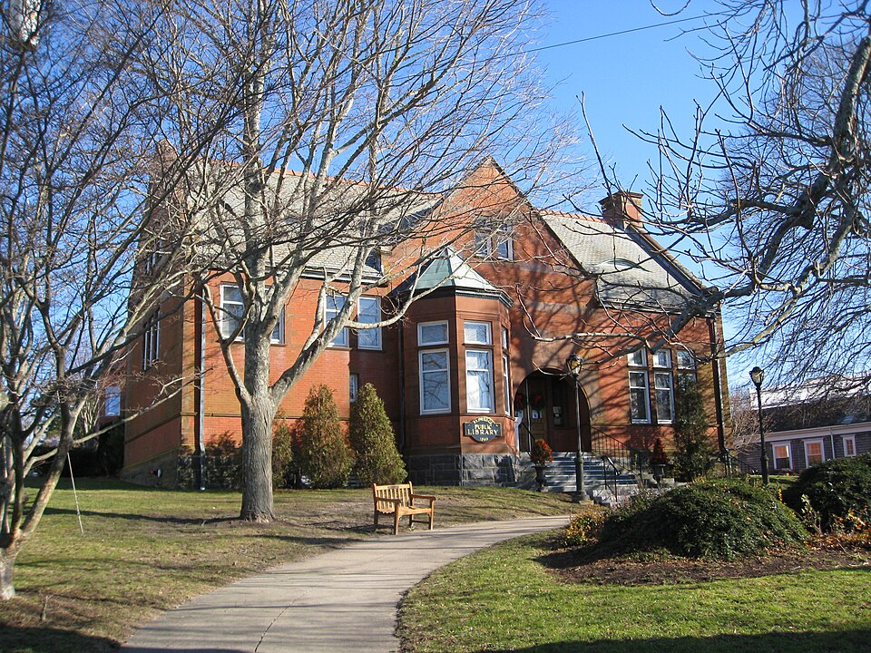 Photograph of Eldredge Public Library