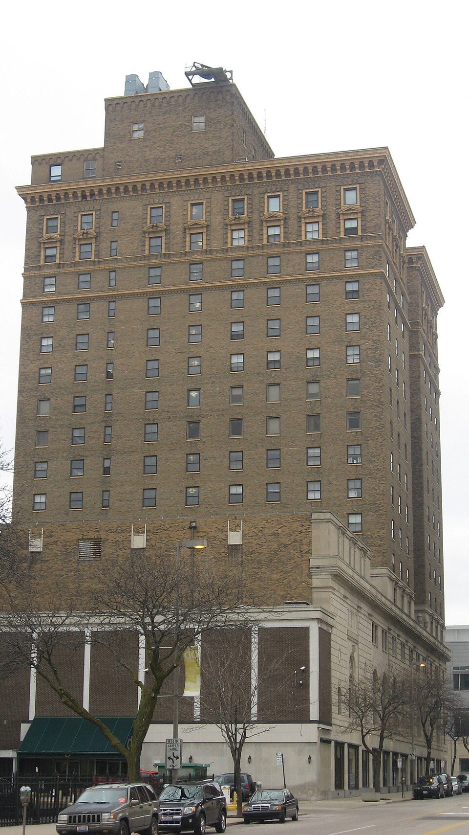 Photograph of Commodore Perry Hotel