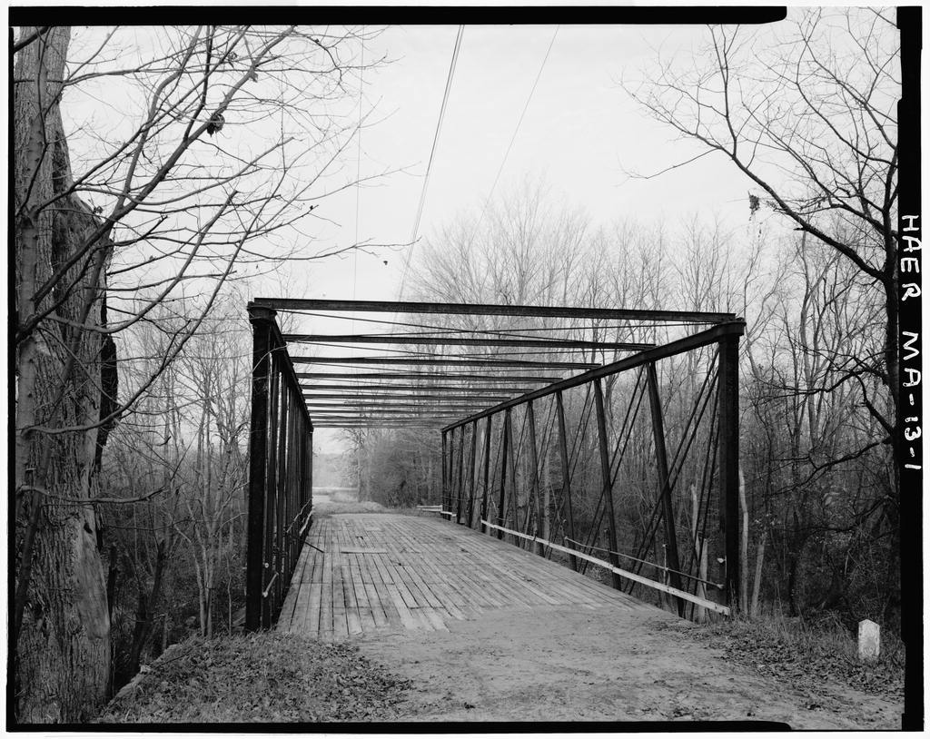 Ponakin Road Bridge, photograph filed with the federal survey
