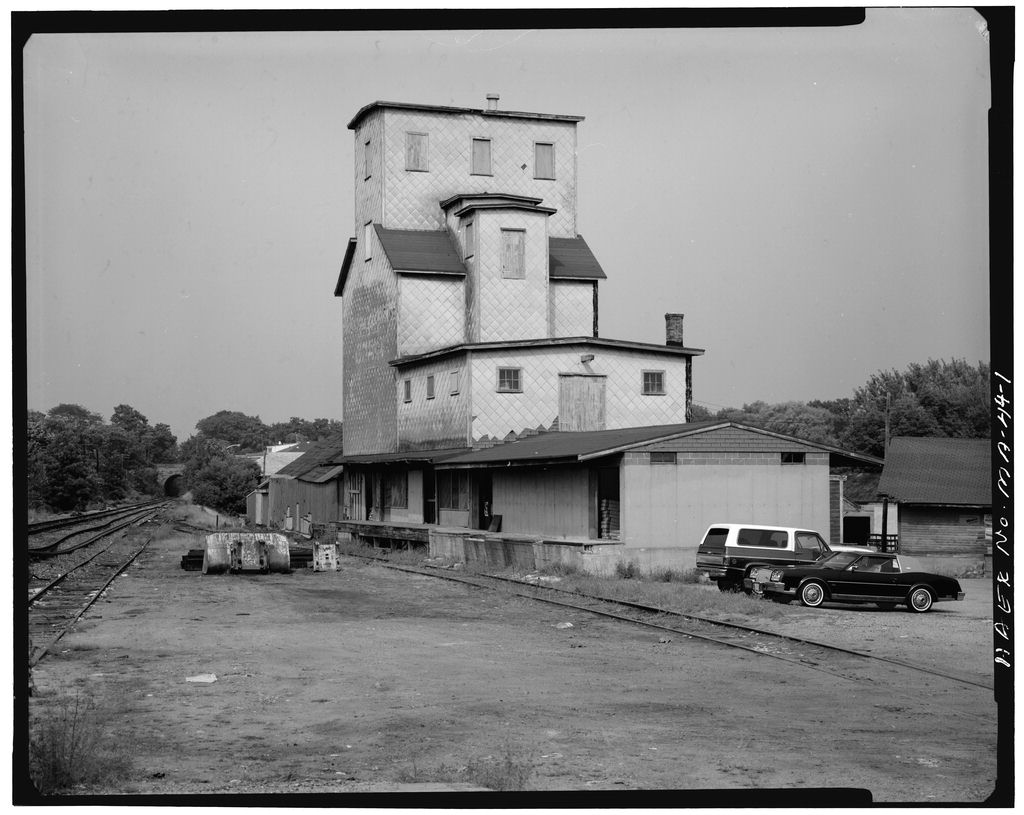 W. K. Gilmore Grain Elevator, East Street, Walpole, Norfolk County, MA, photograph filed with the federal survey