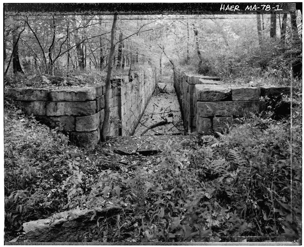 Blackstone Canal Lock No. 24, photograph filed with the federal survey