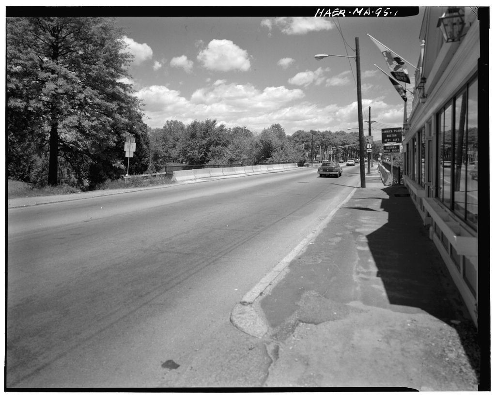 Spring Street Bridge, photograph filed with the federal survey